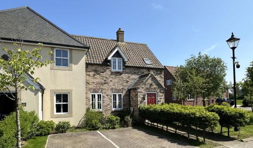 Shell Cottage Part of the The Bay Filey Holiday Village with pool gym and direct beach access pub restaurant tennis and meadows walks