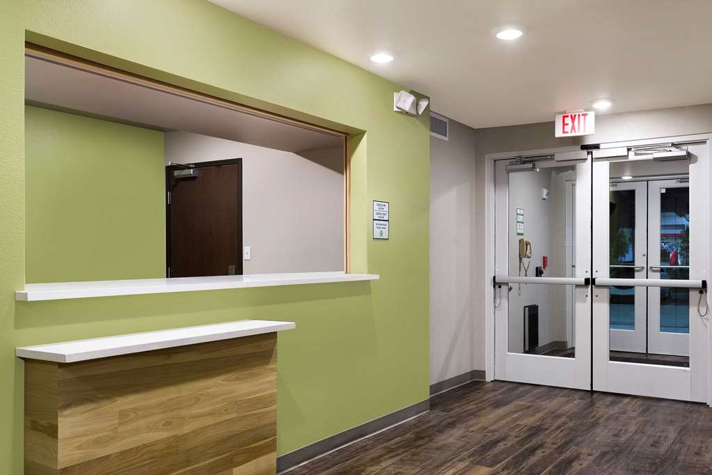 WoodSpring Suites Houston IAH Airport - photo 6