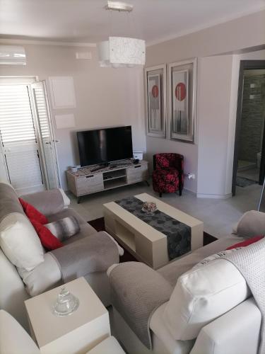Soleluna Apartment 2 — 4-Star Luxury Hotel in Santa Elisabetta, Italy