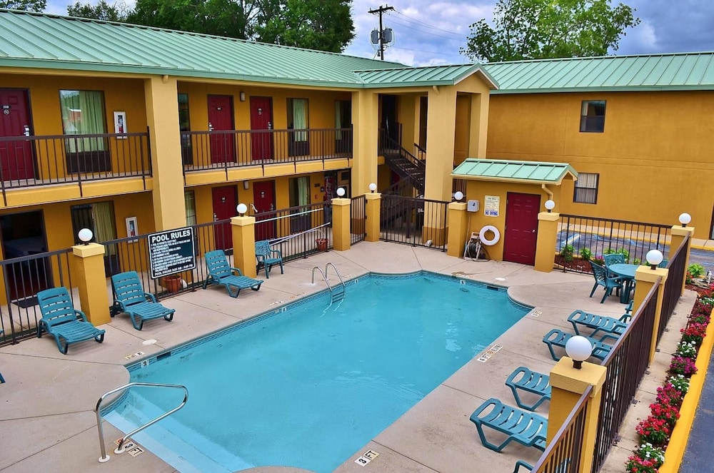 Executive Inn Opp - photo 19