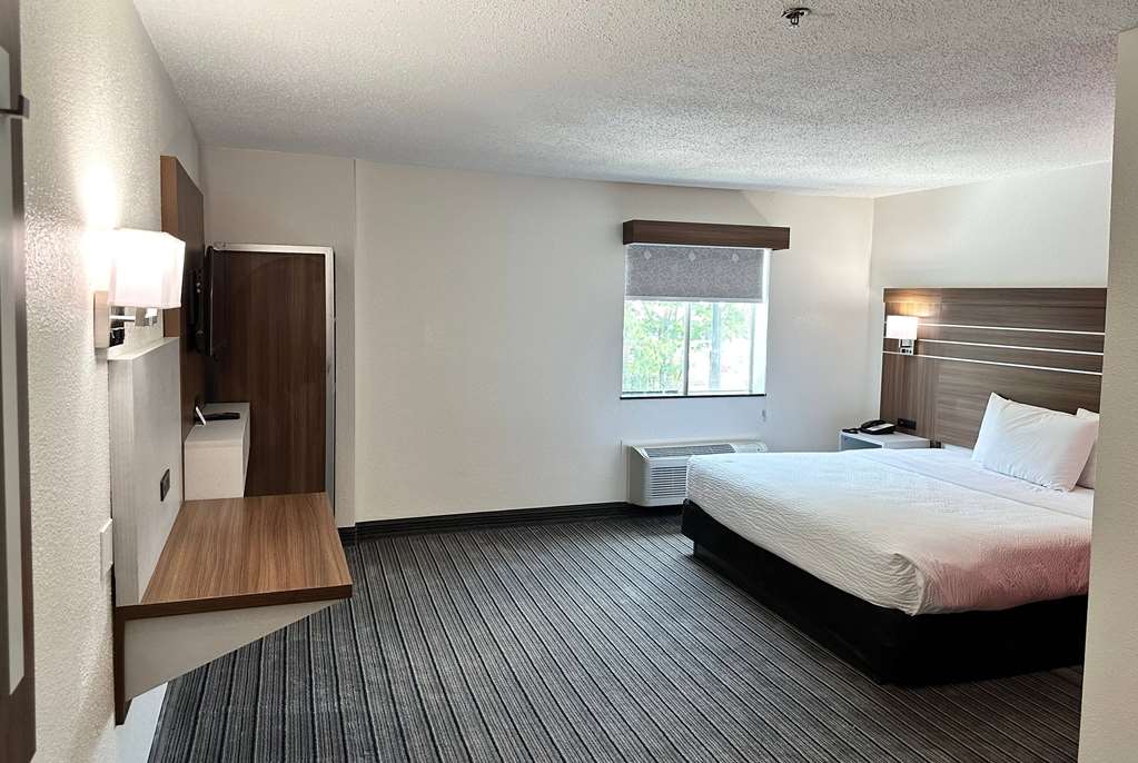 Ramada by Wyndham Lithia Springs Atlanta - photo 7