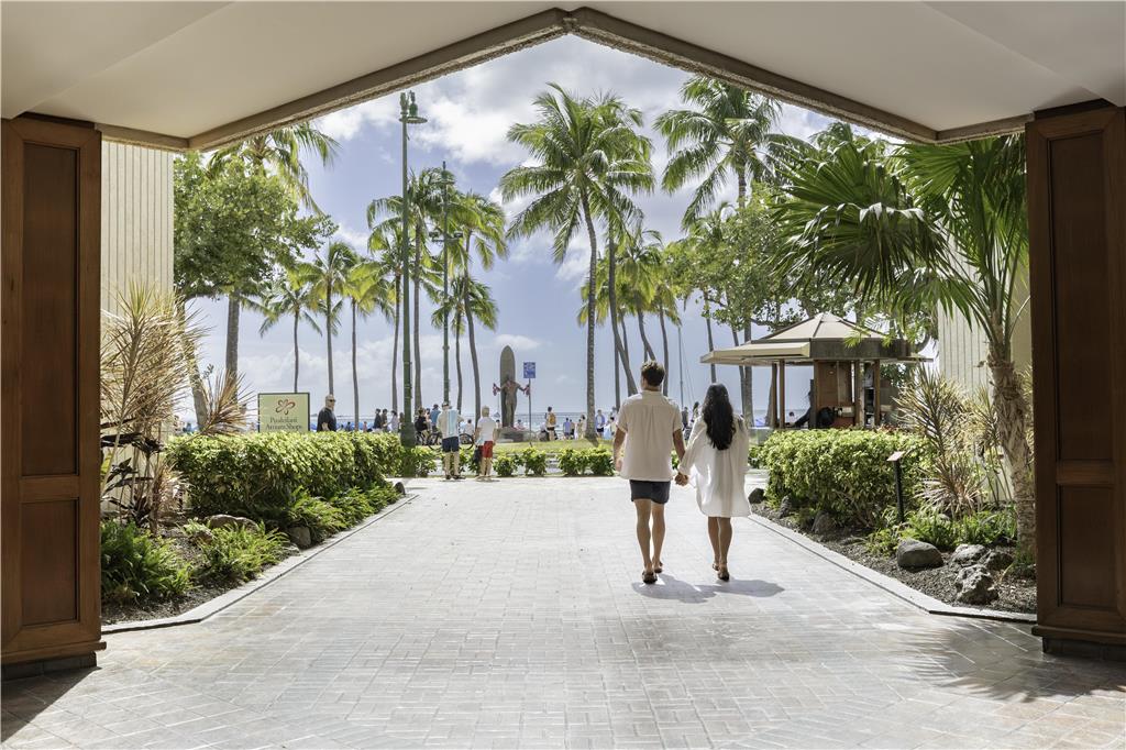 Hyatt Regency Waikiki Beach Resort & Spa - photo 160