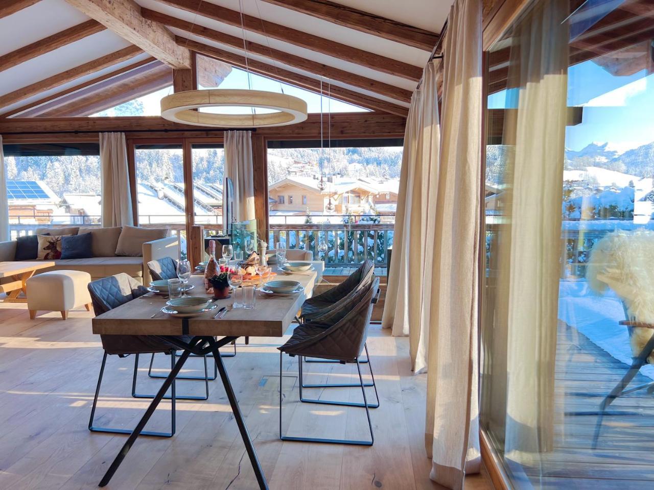Hideaway Design Chalet by Belle Stay — 4-Star Luxury Hotel in Kitzbuehel, Austria