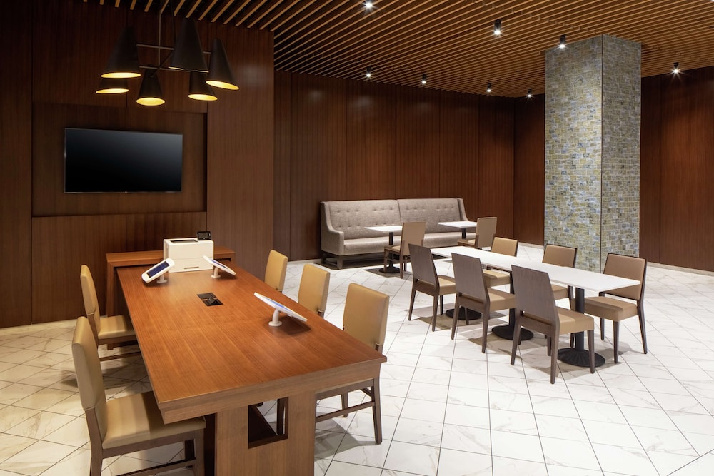 Hilton Rochester Mayo Clinic Area - photo 65