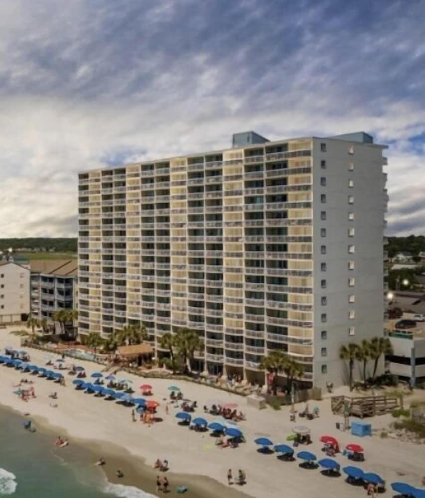 1001 Waters Edge Resort 3 Bedroom Condo by RedAwning - photo 45