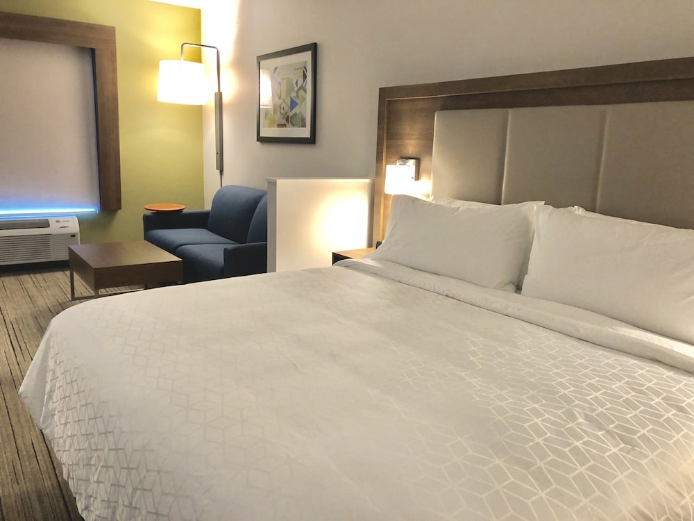 Holiday Inn Express & Suites Raleigh Airport Brier Creek by IHG - photo 4