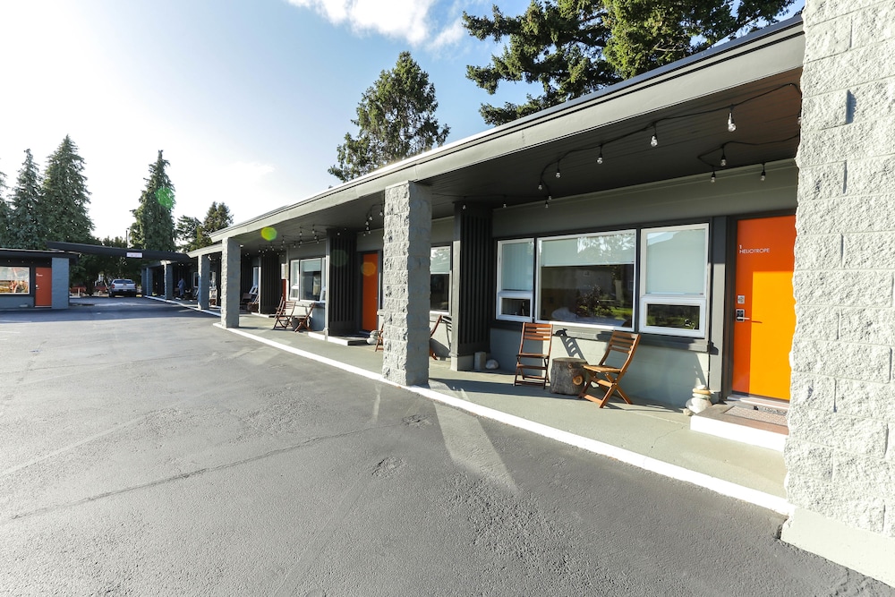Heliotrope Hotel - photo 67