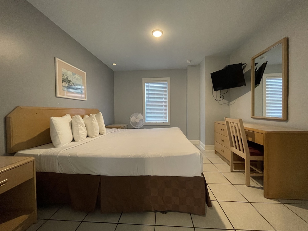 Rio Motel and Suites - photo 14