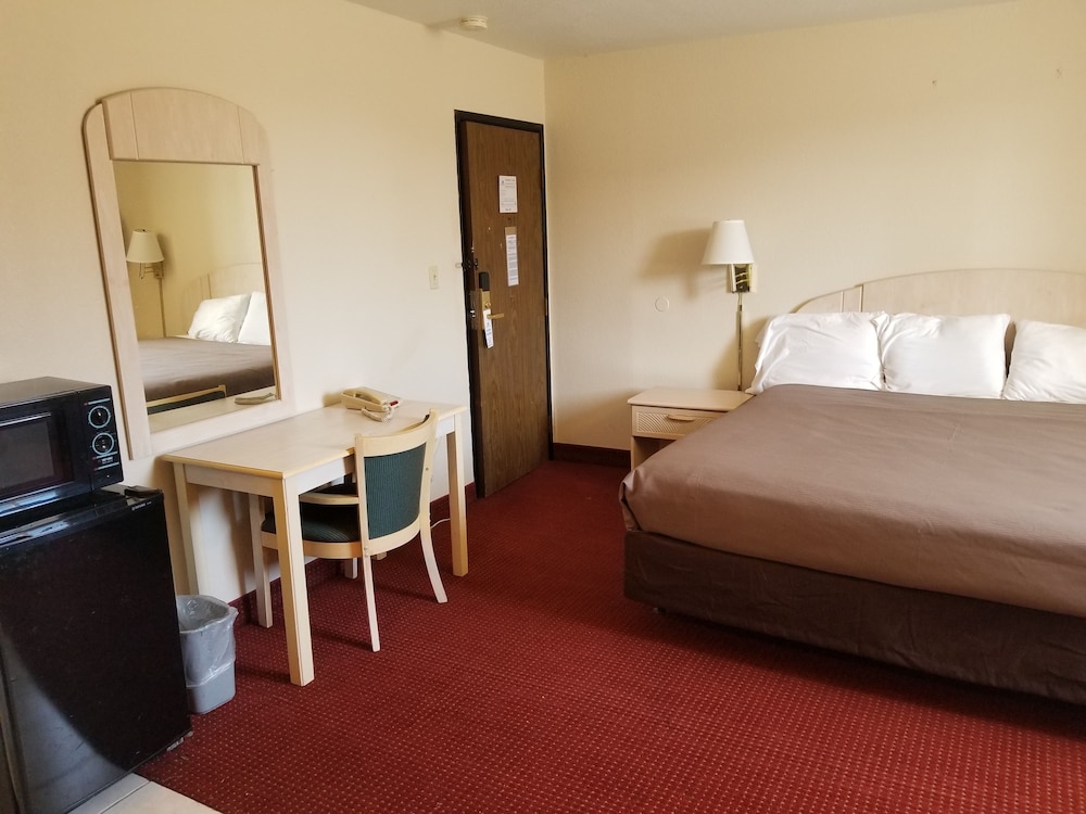 Americas Stay Inn - photo 11