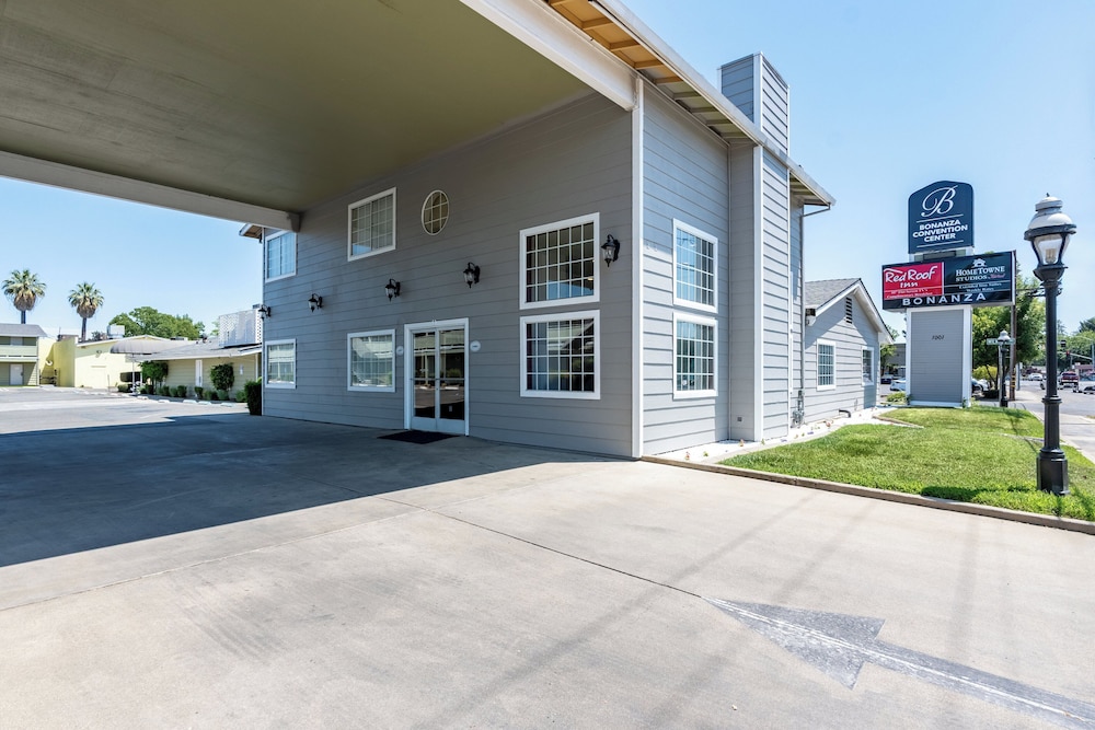 HomeTowne Studios by Red Roof Yuba City Bonanza Marysville - photo 38