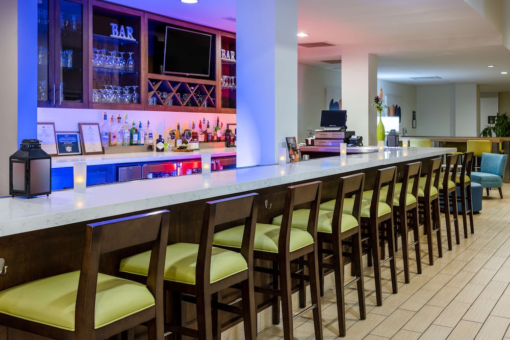 Hilton Garden Inn Roanoke - photo 39