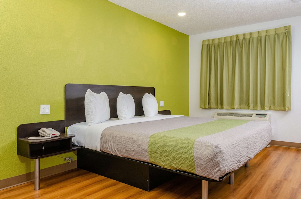 Studio 6 Fresno CA Extended Stay - photo 16