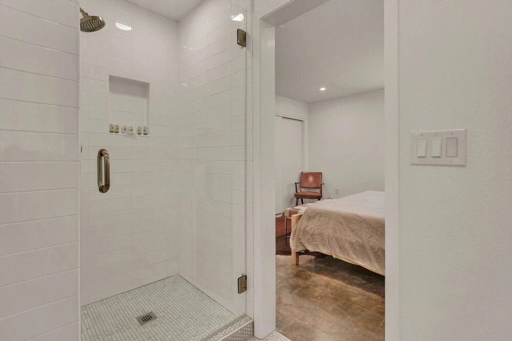 Schubert Haus 2 BLKS to Main St Hot Tub & Pool — 4-Star Luxury Hotel in Fredericksburg, United States