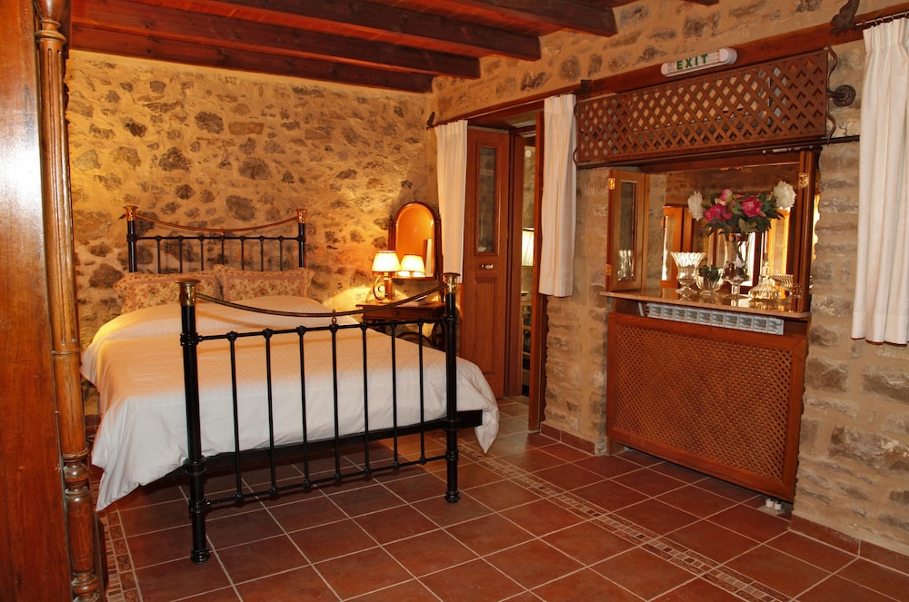 Dorovinis Country Houses in Ierapetra, Greece