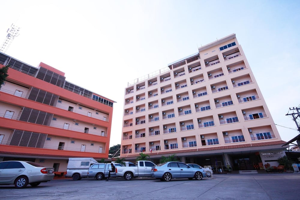 P.A. Place Hotel in Nakhon Sawan, Thailand