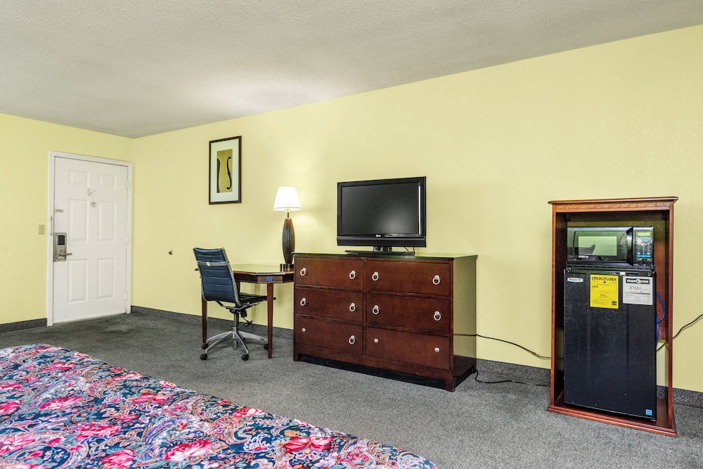 Budget Host Inn by Hotel O Portland near I 65 - photo 10