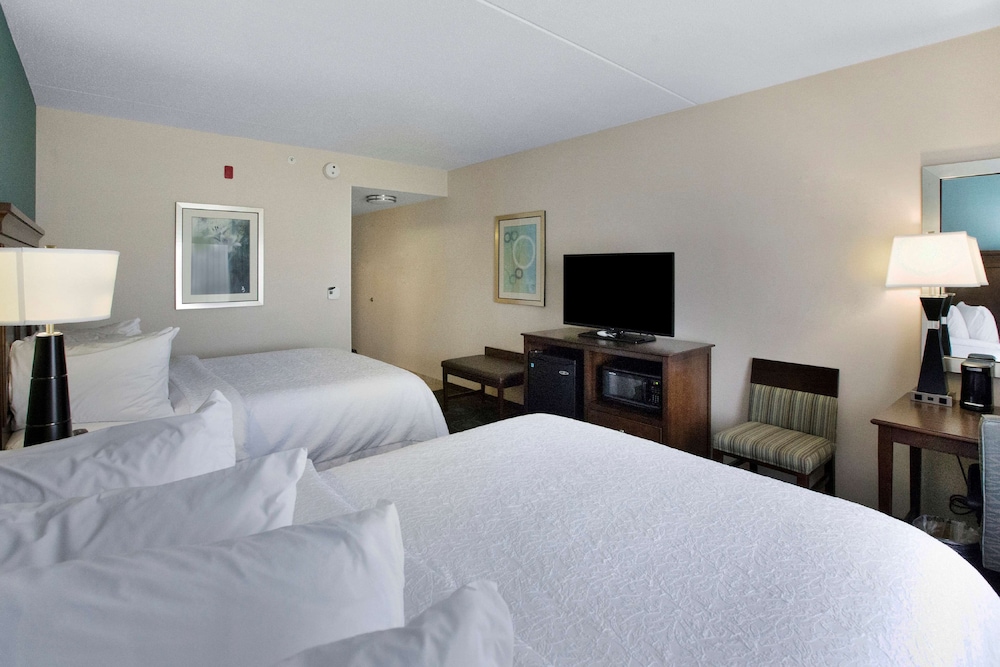 Hampton Inn Pittsburgh Bridgeville - photo 21