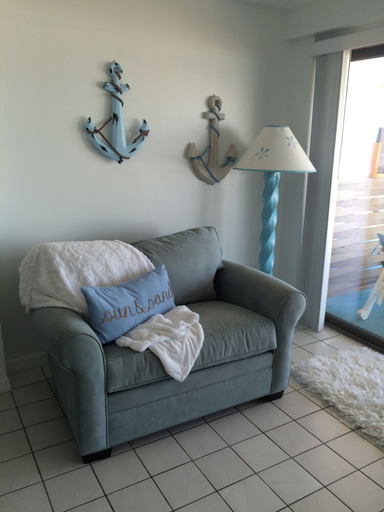 Suites On The Beach - photo 22
