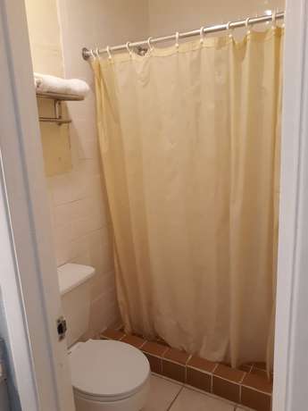 Rest Inn Extended Stay I 40 Airport Wedding & Event Center - photo 11