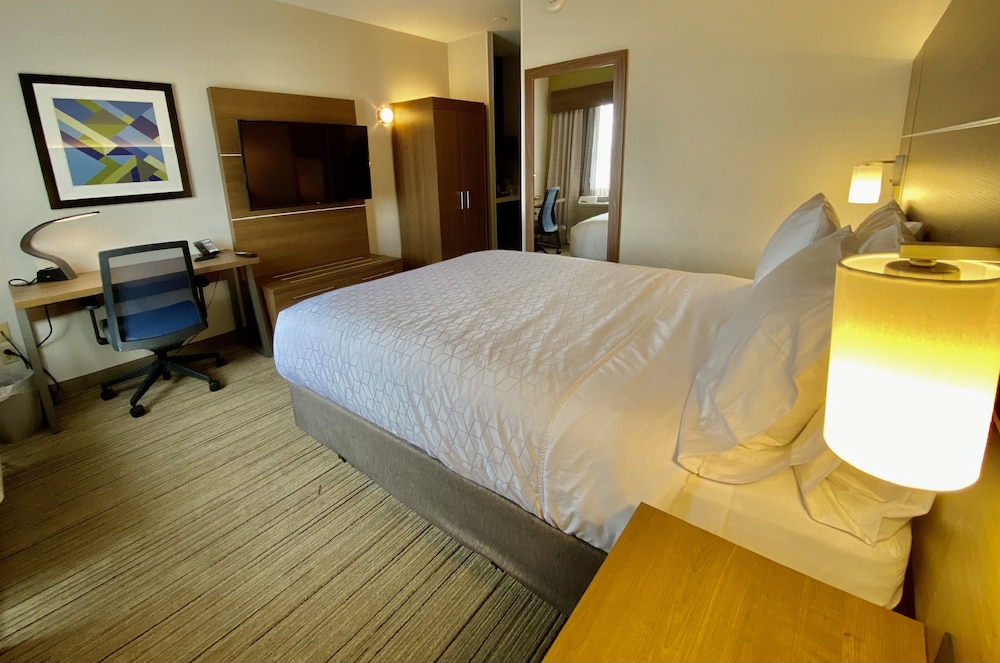 Holiday Inn Express Boston by IHG - photo 29