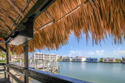 Suite C102 @ Mara Laguna — 4-Star Luxury Hotel in San Pedro, Belize