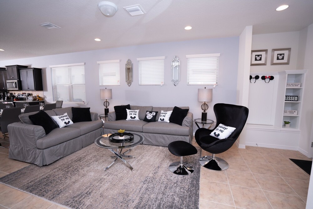 Windsor at Westside 18013 - photo 22