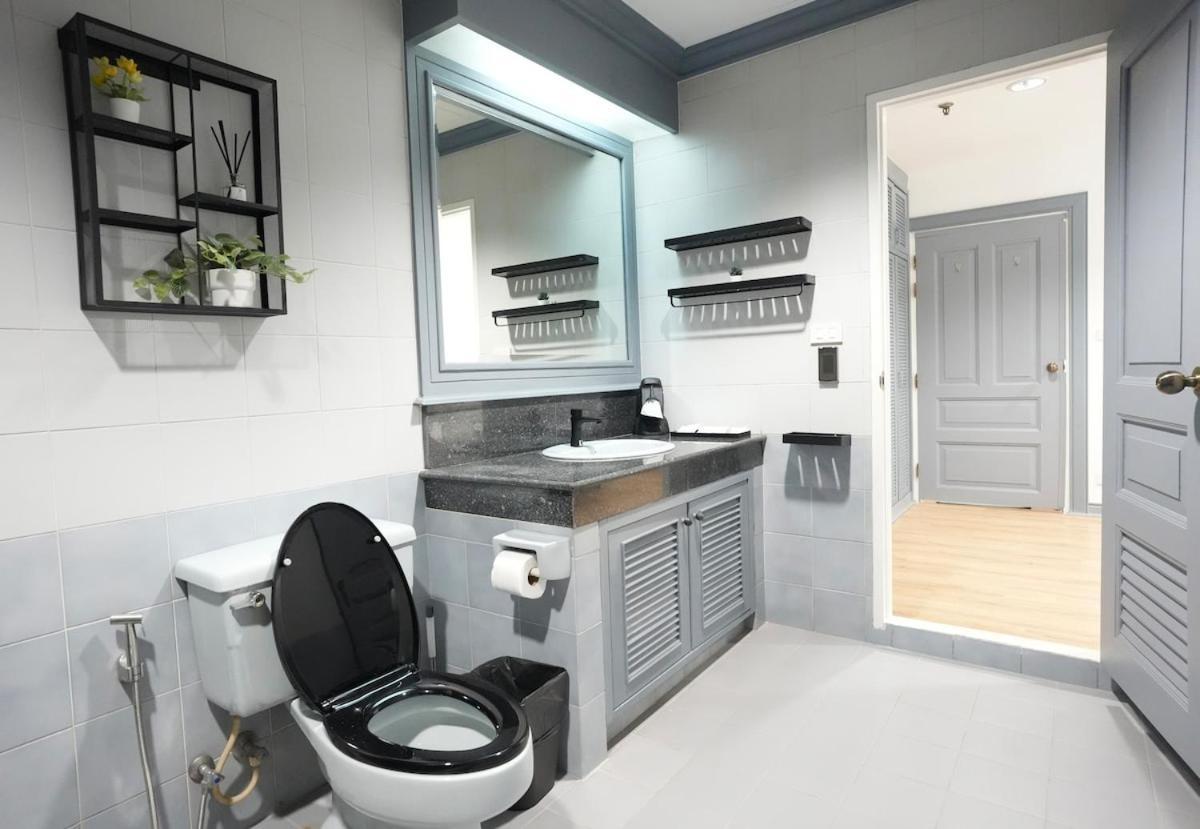 Cozy 2br Apt in Central Bangkok 5 Mins Bts 110 Sqm by Mattco