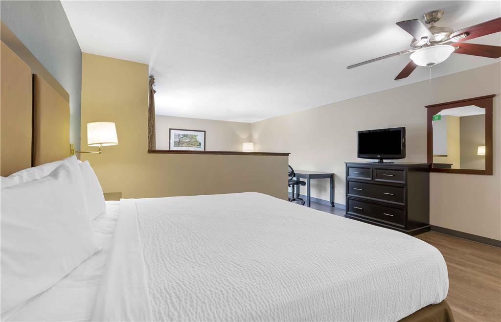 Extended Stay America Suites New York City LaGuardia Airport - photo 36