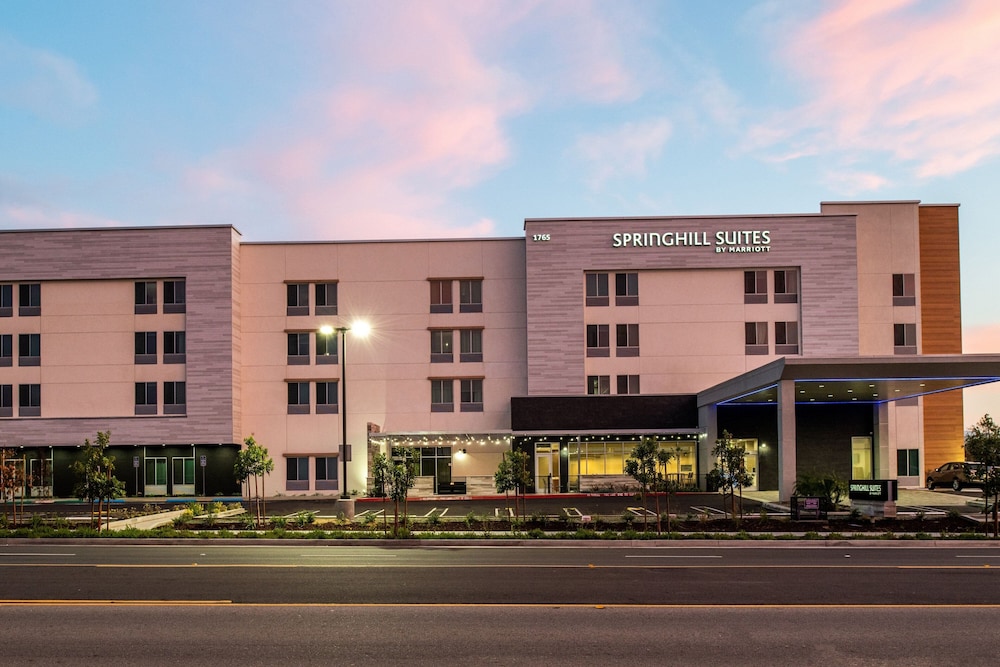 SpringHill Suites by Marriott Riverside Redlands - photo 33