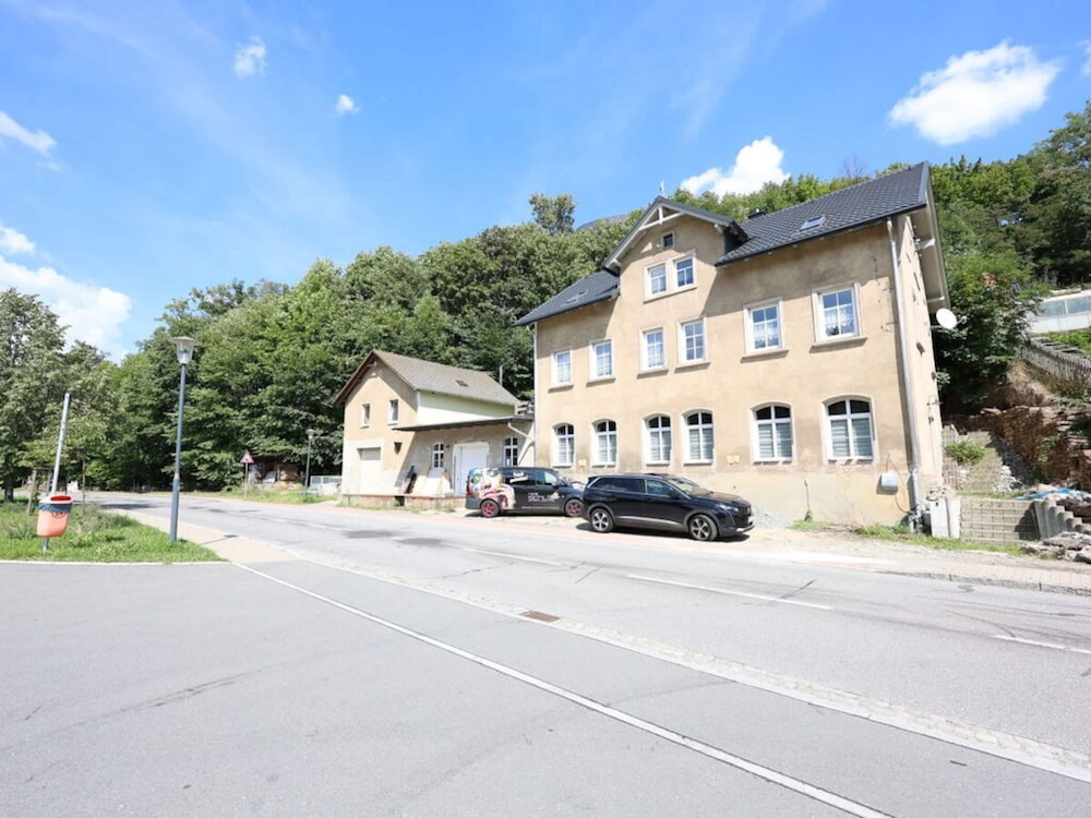 Old Forge Modern Retreat — 4-Star Luxury Hotel in Drebach, Germany