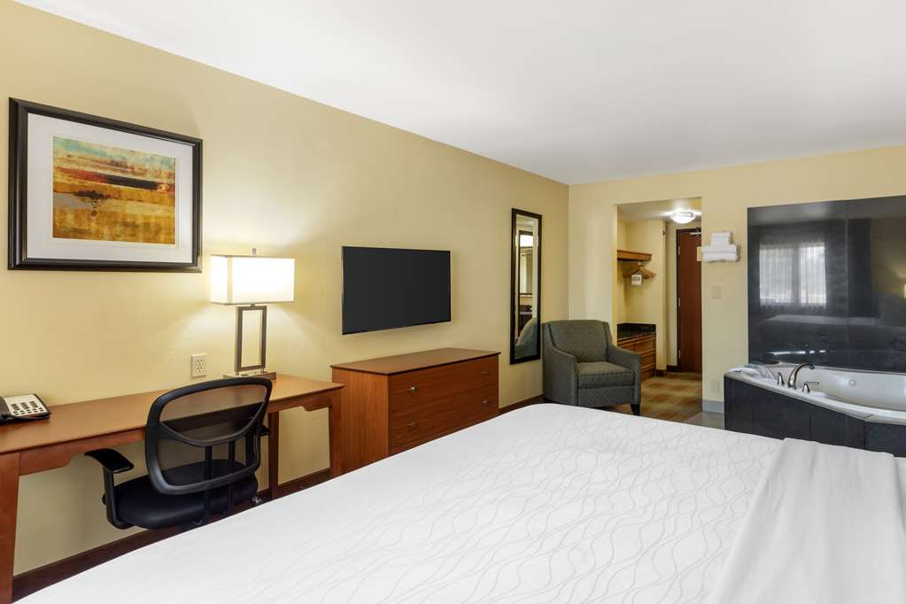 Best Western Kiva Inn - photo 20