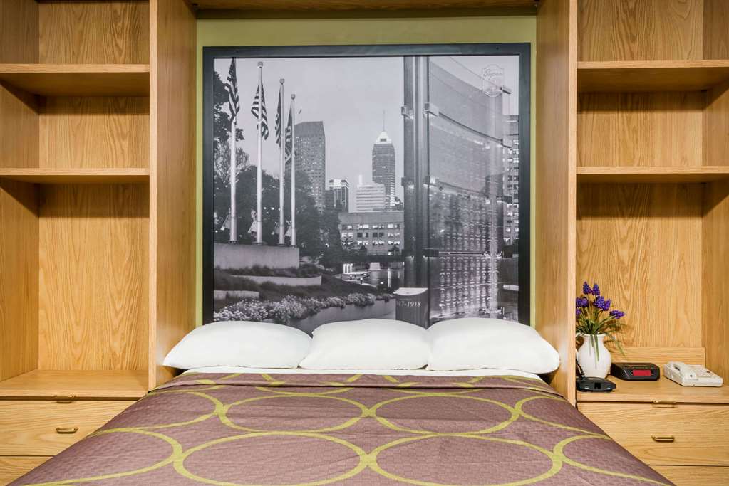 Super 8 by Wyndham Jasper - photo 18