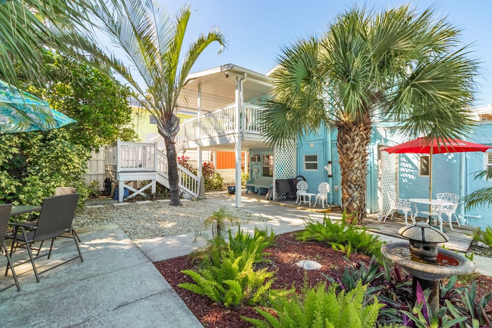 Bridge 1 Bradenton Beach studio Br Hotel Room in Bradenton Beach, United States