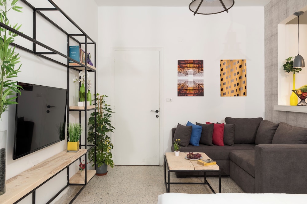 Garage Studio in Mar Mikhael — 4-Star Luxury Hotel in Beirut, Lebanon