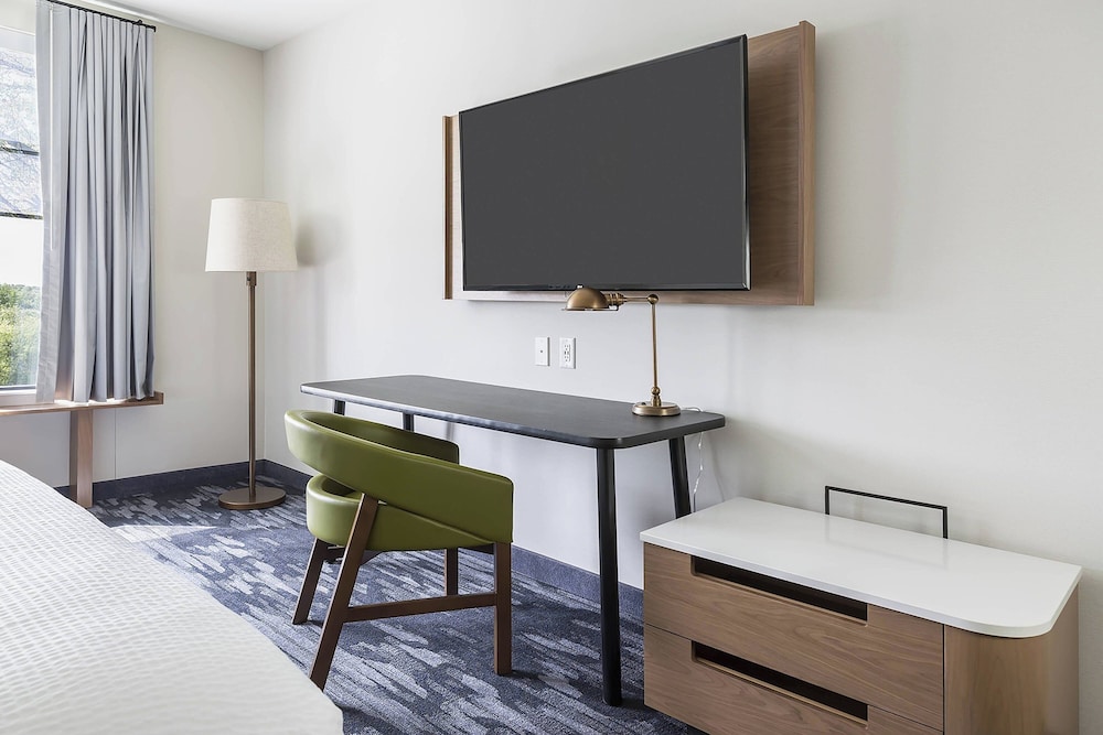 Fairfield Inn & Suites by Marriott Minneapolis North Blaine - photo 9