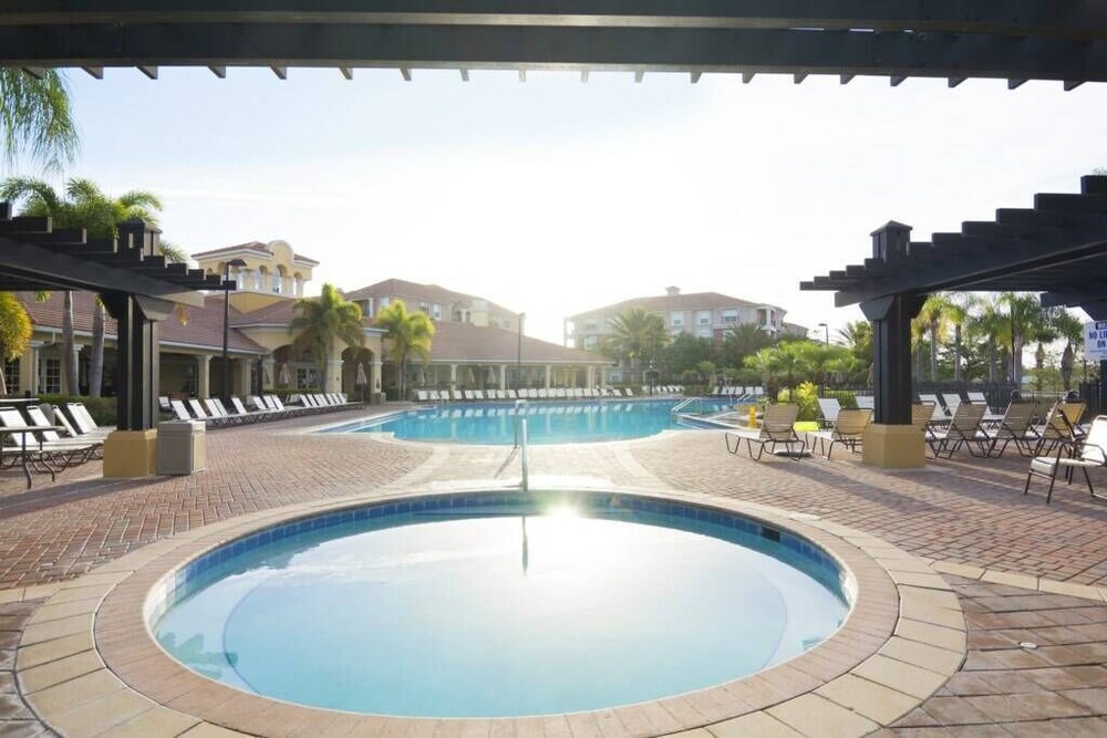 Fabulous Single Home w Pool at Solterra Resort - photo 54
