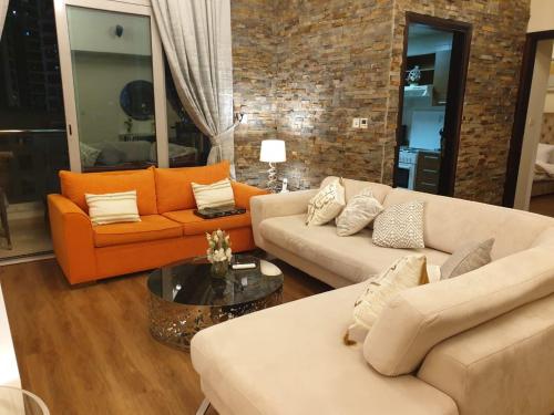 Luxury 1br in Dubai Marina ask for July Full month offer — 5-Star Luxury Hotel in Dubai, United Arab Emirates