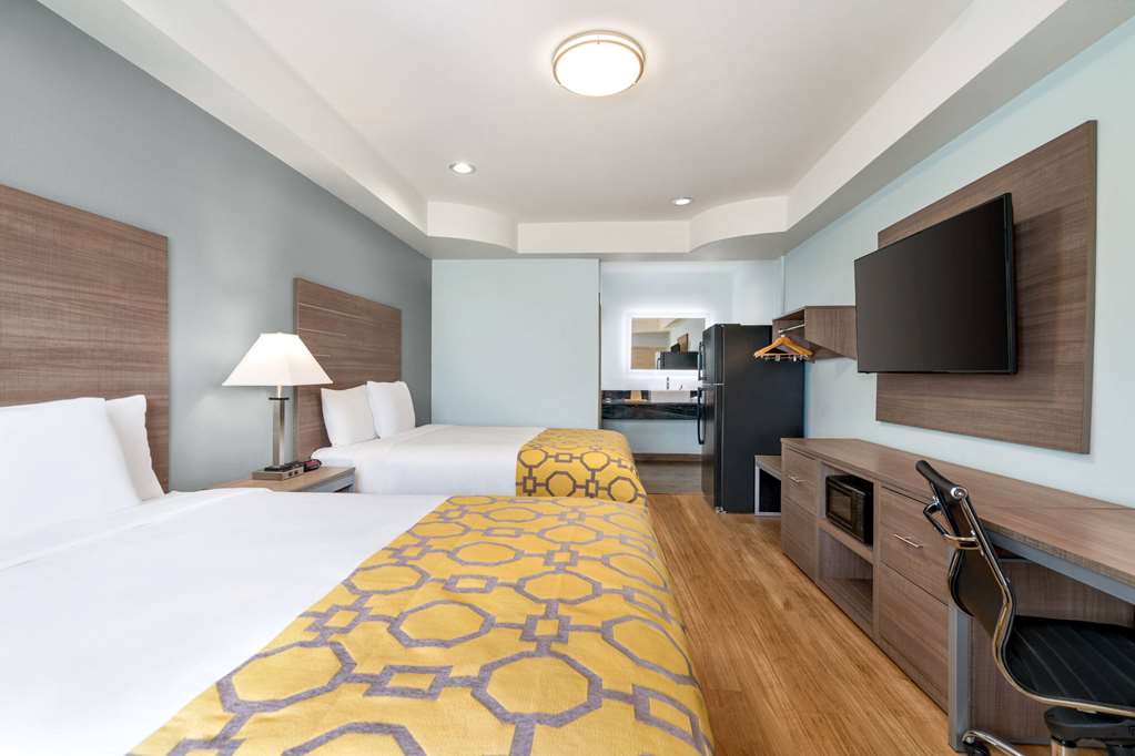 Baymont by Wyndham Kingwood - photo 14