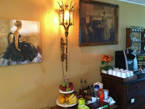 Center Lovell Inn - photo 4