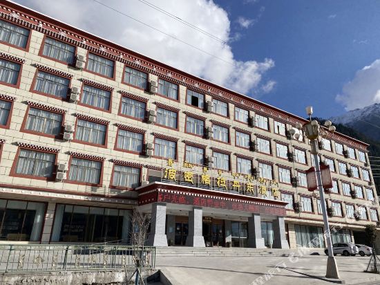 Bomi Gela Dandong Hotel — hotel in Zhamog