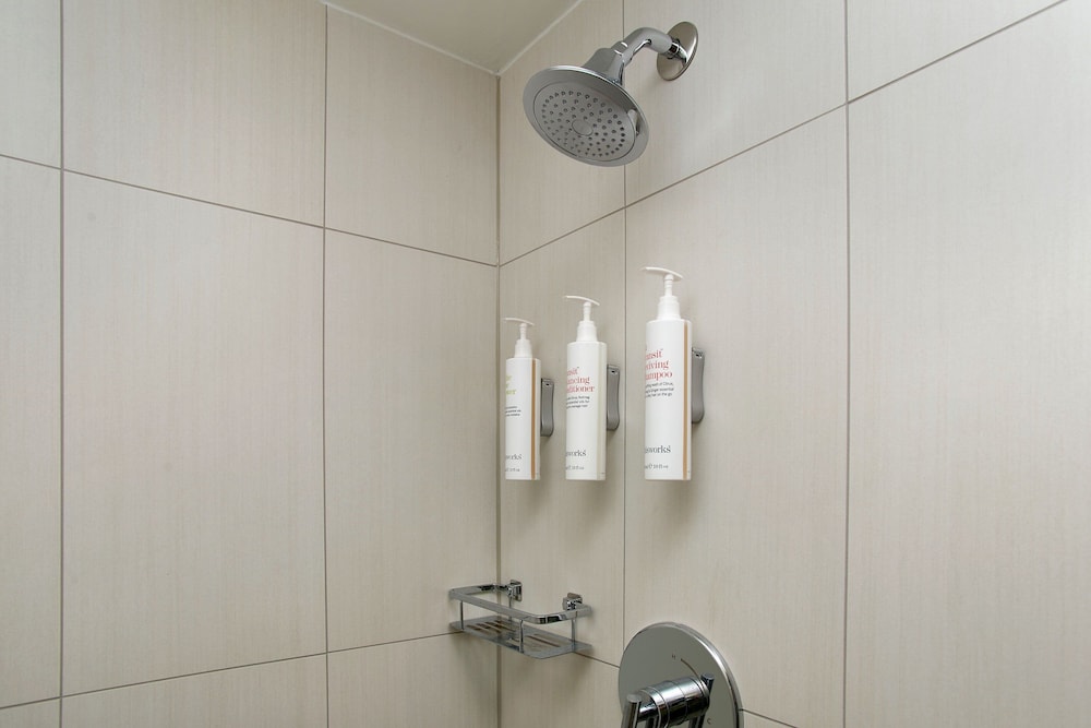 Atlanta Marriott Suites Midtown - photo 16