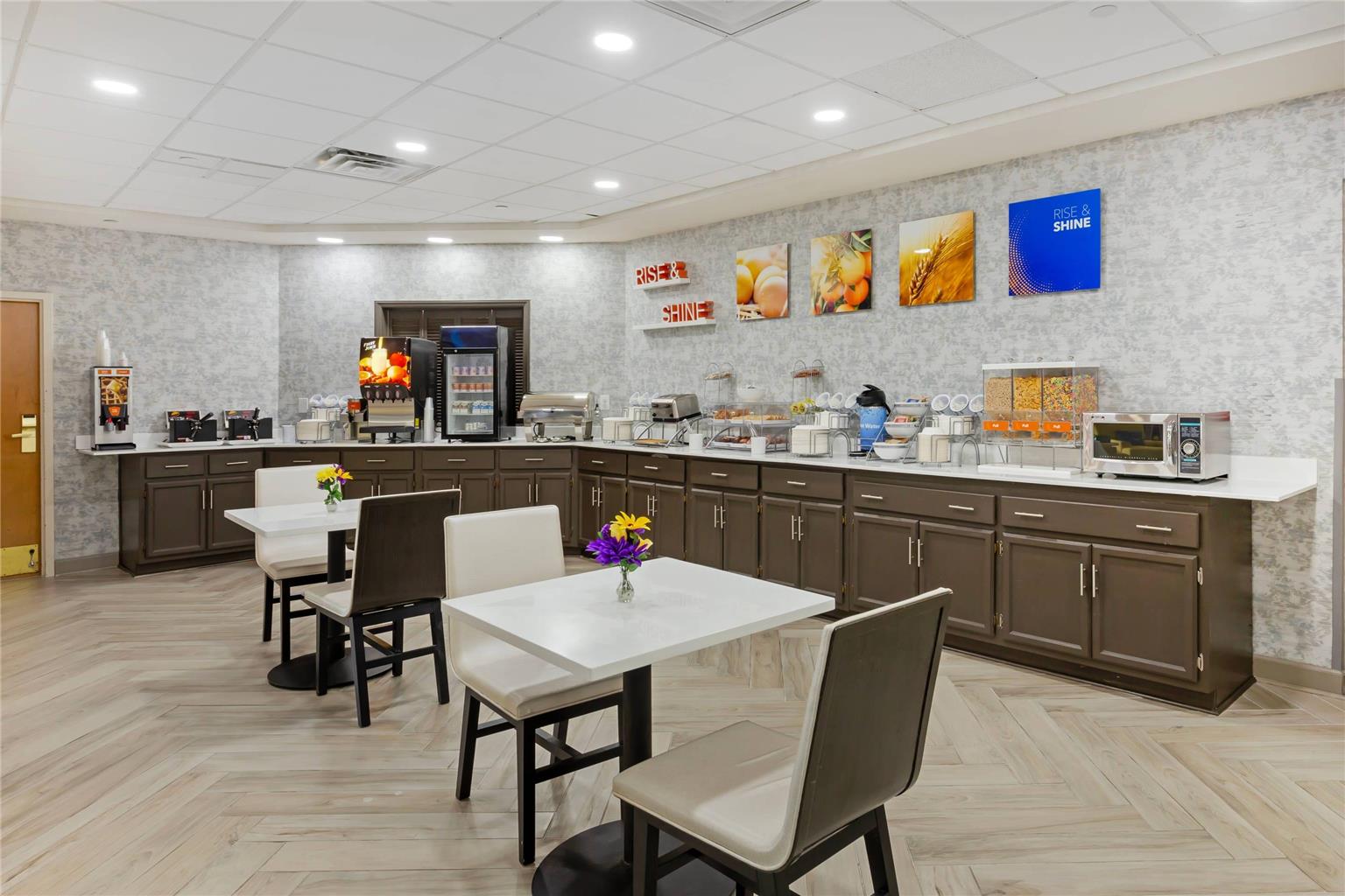 Comfort Inn & Suites Greenville Near East Carolina University - photo 31