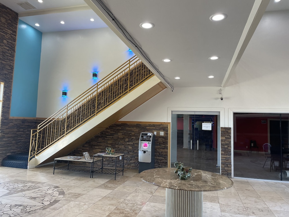 Alien Residence Inn - photo 2