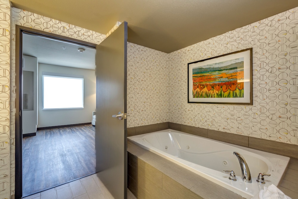 Holiday Inn & Suites Bellingham by IHG - photo 7