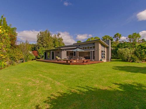 Cooks Getaway Cooks Beach Holiday Home — 4-Star Luxury Hotel in Whitianga, New Zealand