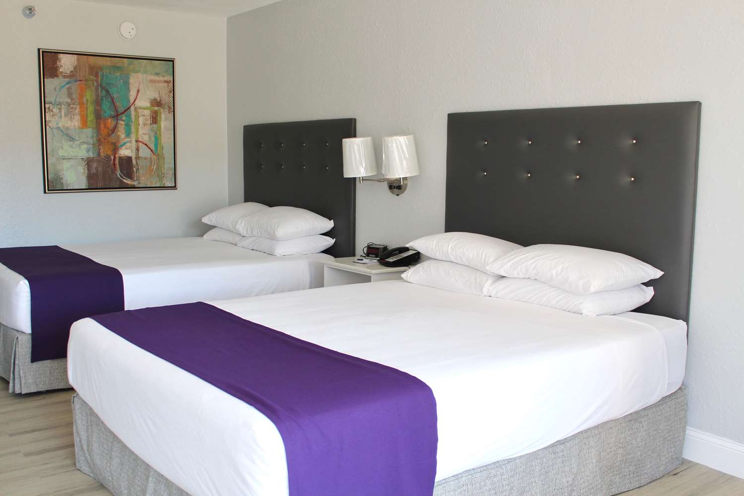 Home 1 Suites Extended Stay Kissimmee - photo 4