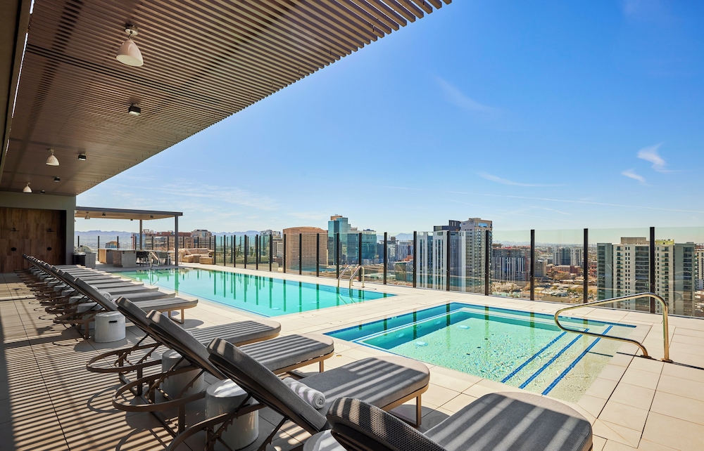 Global Luxury Suites at Downtown Phoenix — 4-Star Luxury Hotel in Phoenix, United States