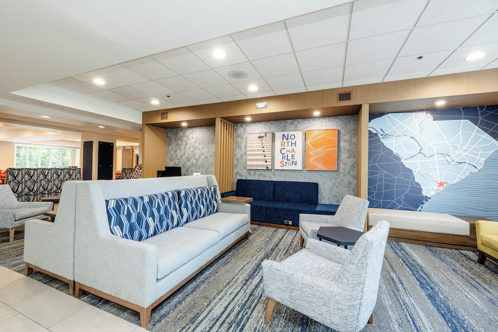 Holiday Inn Express & Suites Charleston Northwoods by IHG - photo 50
