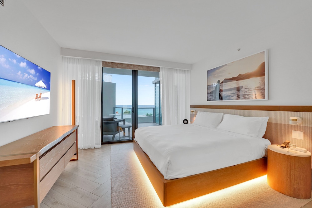 Private Residences at W SoBe by LRMB - photo 52