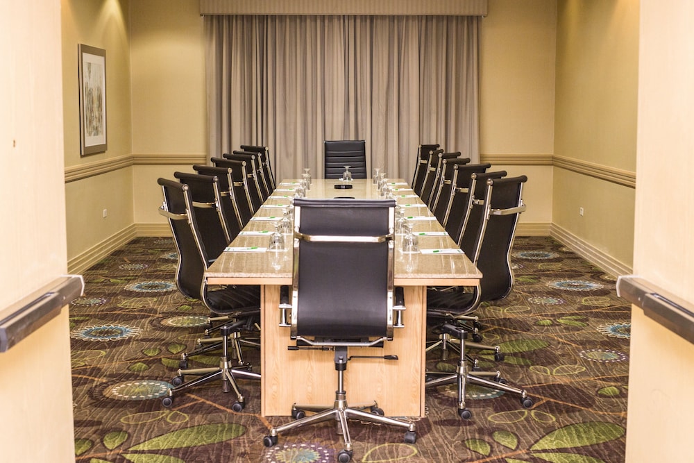 Holiday Inn & Suites Bolingbrook by IHG - photo 47